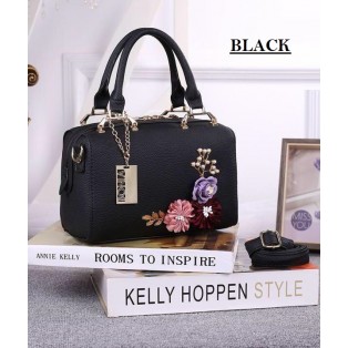 3779 WOMEN SLING BAG